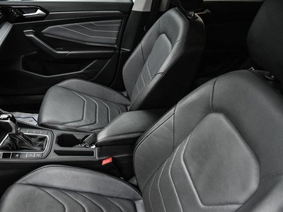 2025 Volkswagen Jetta photo 8