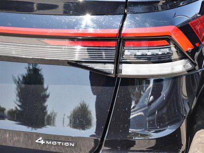 2025 Volkswagen Taos photo 6