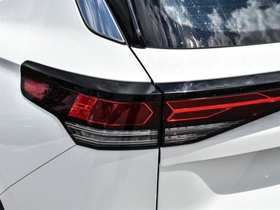 2026 Volkswagen Tiguan photo 5