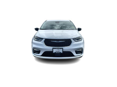 2024 Chrysler Pacifica in Vancouver, British Columbia