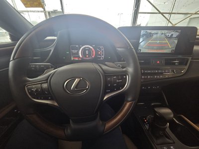 2025 Lexus ES in Vancouver, British Columbia