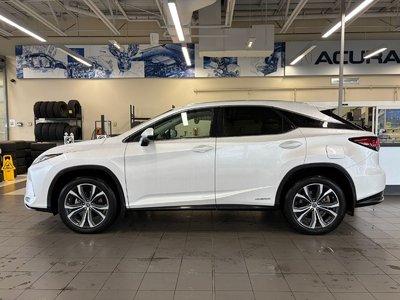 Lexus RX  2022 à Vancouver, Colombie-Britannique
