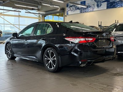 2018 Toyota Camry in North Vancouver, British Columbia