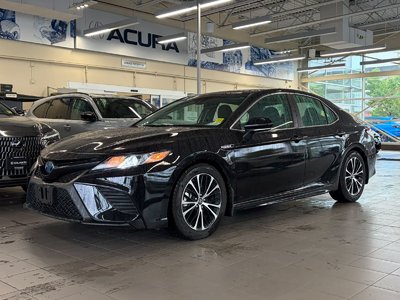 2018 Toyota Camry in North Vancouver, British Columbia