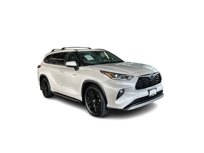 2021 Toyota Highlander hybrid in North Vancouver, British Columbia