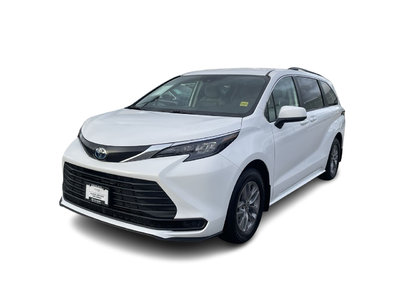 2024 Toyota Sienna Hybrid in North Vancouver, British Columbia