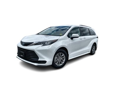 2025 Toyota Sienna Hybrid in North Vancouver, British Columbia