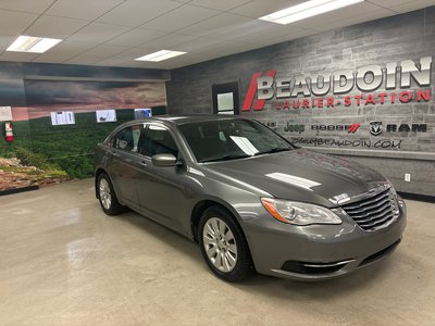 2012 Chrysler 200 LX