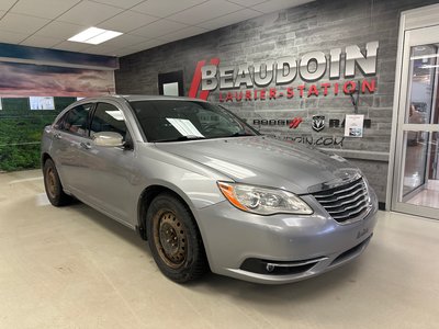 Chrysler 200  2013