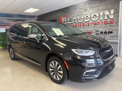 Chrysler Pacifica Hybrid  2021