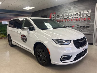 Chrysler PACIFICA HYBRID LIMITED  2022