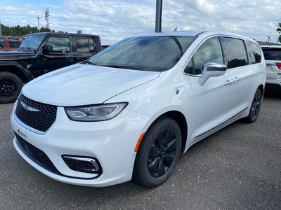 2022 Chrysler PACIFICA HYBRID LIMITED