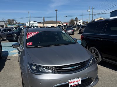 2018 Chrysler PACIFICA HYBRID LIMITED NEW 2-YEAR INSPECTION! PLUG IN HYBRID