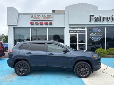 2021 Jeep Cherokee 80th Anniversary Leather, panoramic roof, advanced safety group, navigation