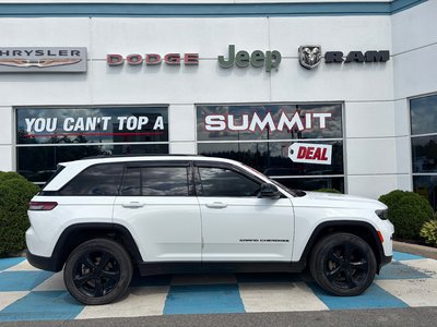 2023 Jeep GRAND CHEROKEE ALTITUDE