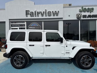 2023 Jeep Wrangler Sahara Upgraded KO two tires colour matching top