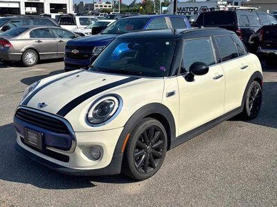 MINI Cooper Hardtop 5 Door BASE 2016