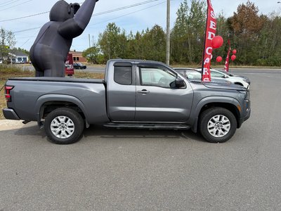 2022 Nissan Frontier SV 4X4