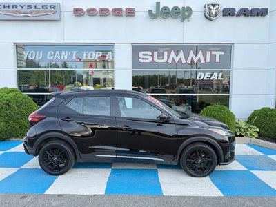2022 Nissan Kicks SR