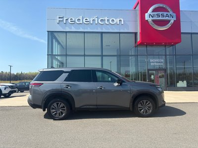 2023 Nissan Pathfinder S