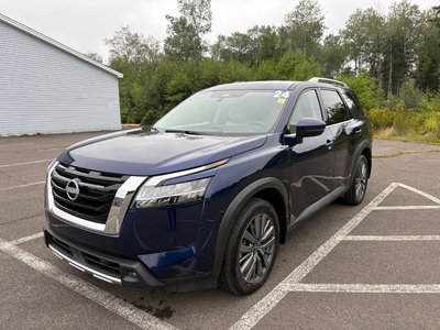2024 Nissan PATHFINDER SL
