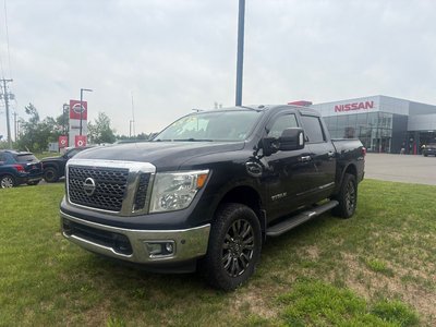 2017 Nissan TITAN SV