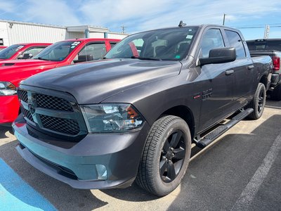 2022 Ram 1500 CLASSIC EXPRESS LOW KM CLASSIC HEMI!