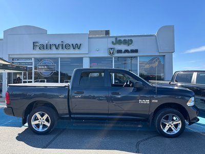 2017 Ram 1500 Express crew cab hemi