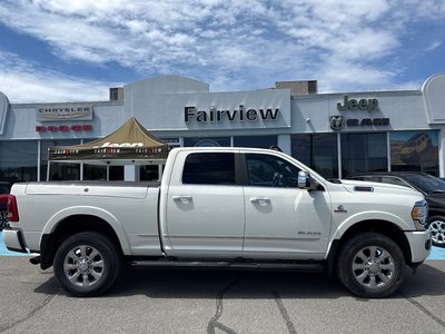 2022 Ram 2500 Limited Cummins turbo diesel Heard tunnel cover new tires With Ram box