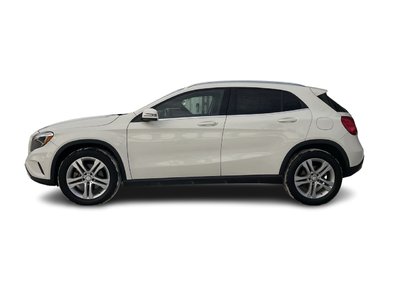 Mercedes-Benz GLA250  2017 à Calgary, Alberta