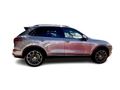 2018 Porsche Cayenne in Calgary, Alberta