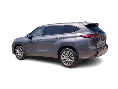 2021 Toyota Highlander in Calgary, Alberta
