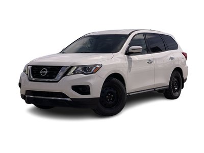 Nissan Pathfinder  2018 à Calgary, Alberta