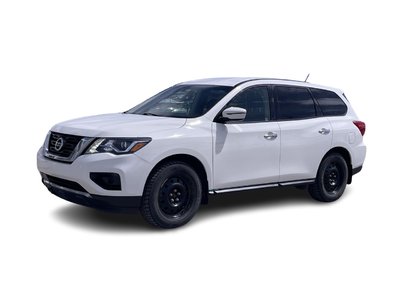 Nissan Pathfinder  2018 à Calgary, Alberta