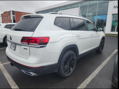 2022 Volkswagen Atlas in Calgary, Alberta