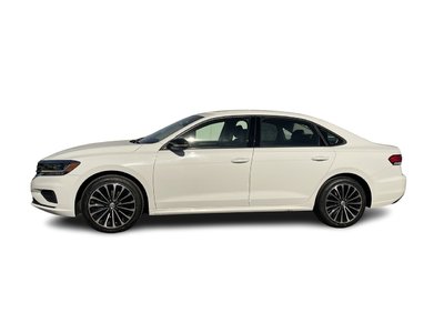 Volkswagen Passat  2022 à Calgary, Alberta