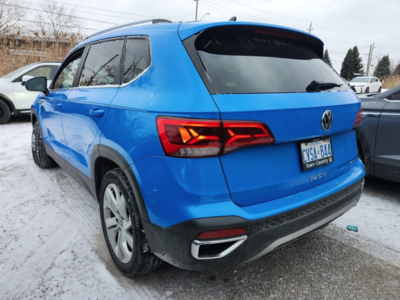 Volkswagen Taos  2022 à Calgary, Alberta