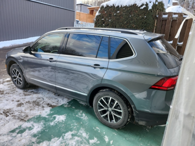 Volkswagen Tiguan  2021 à Calgary, Alberta