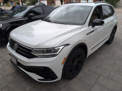 Volkswagen Tiguan  2023 à Calgary, Alberta