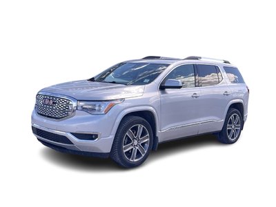 GMC Acadia  2017 à Calgary, Alberta