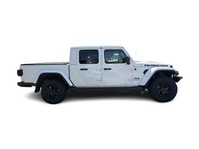 2020 Jeep Gladiator 4x4 in Calgary, Alberta