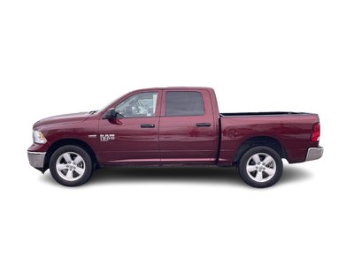 Ram RAM 1500 Classic Crew Cab 4x4 (DS)  2023 à Calgary, Alberta