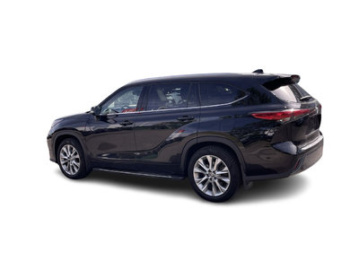 2022 Toyota Highlander in Calgary, Alberta