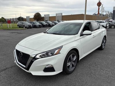 2021 Nissan Altima in Calgary, Alberta