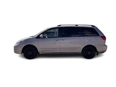 2006 Toyota Sienna in Calgary, Alberta
