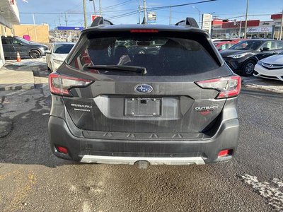 Subaru Outback  2023 à Calgary, Alberta
