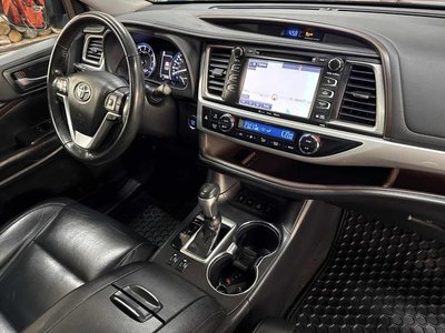 Toyota Highlander  2019 à Calgary, Alberta