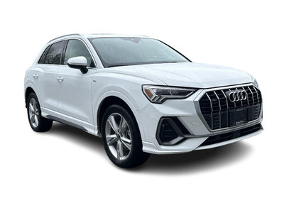 Audi Q3  2021 à North Vancouver, Colombie-Britannique
