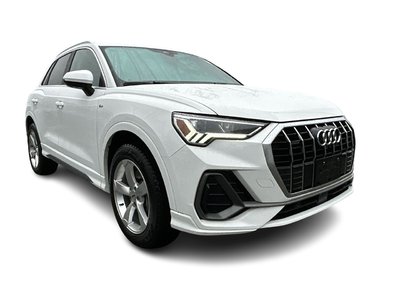 Audi Q3  2021 à North Vancouver, Colombie-Britannique