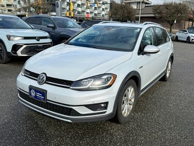 2019 Volkswagen Golf Alltrack Sportwagen | Execline + Driver Assistance Package Just Arrived! Local Vehicle, Very Well-Equipped, Rare Car!